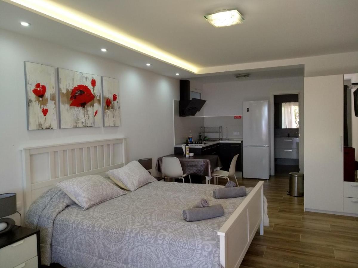 Modern Seaview Studio Apartman Arafo Kültér fotó